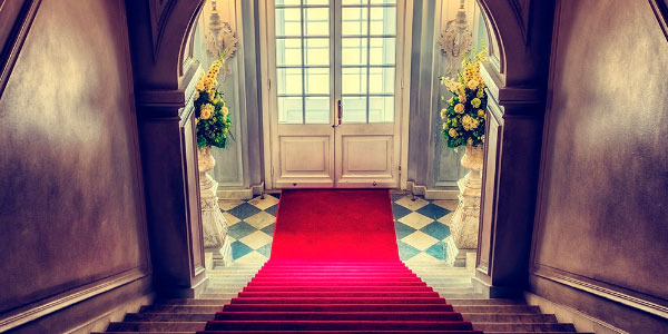 15. ALFOMBRAS EN ESCALERAS / RESTAURAR BORDES DESHILACHADOS